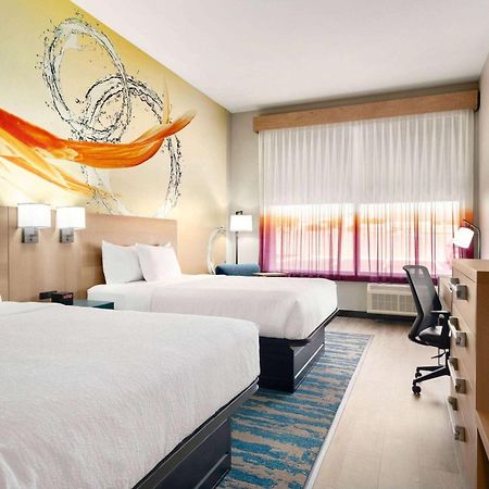 La Quinta Inn & Suites By Wyndham San Antonio Seaworld Lafb Extérieur photo