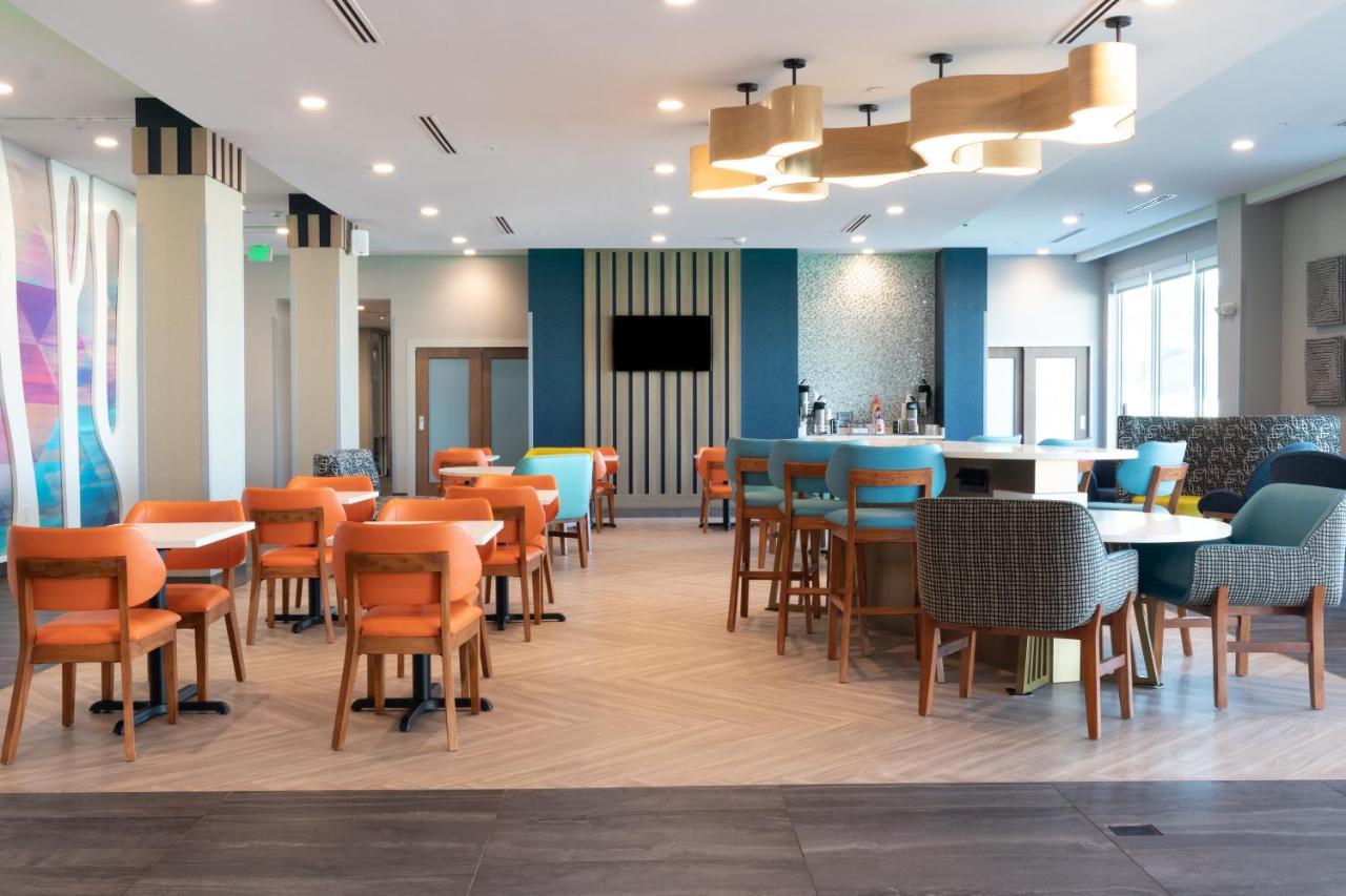 La Quinta Inn & Suites By Wyndham San Antonio Seaworld Lafb Extérieur photo