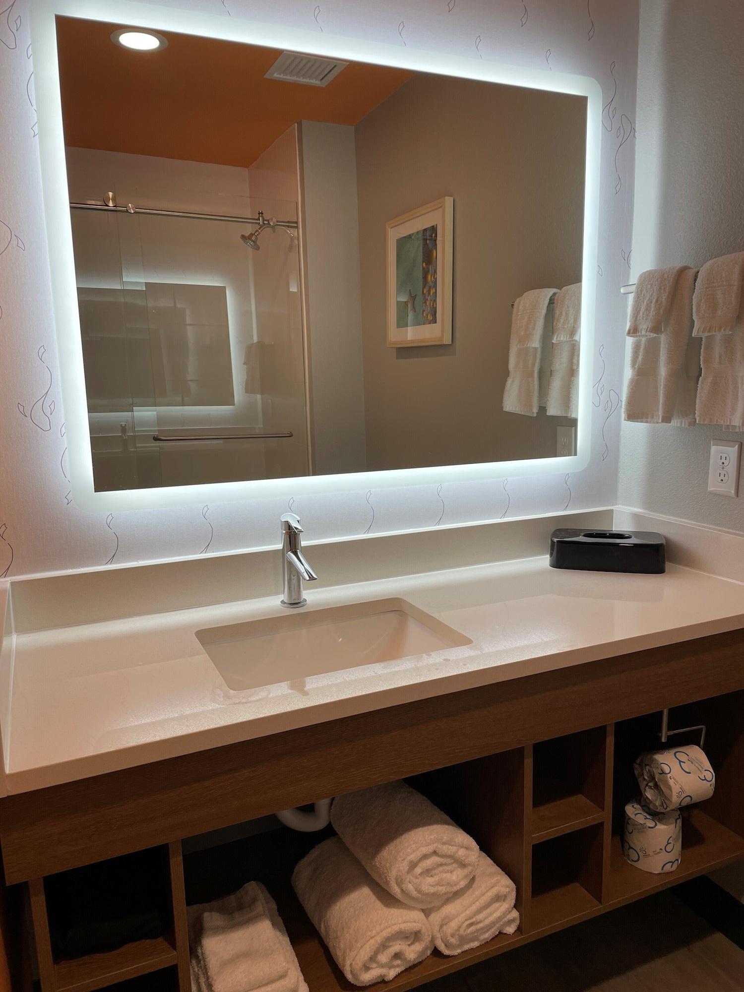La Quinta Inn & Suites By Wyndham San Antonio Seaworld Lafb Extérieur photo