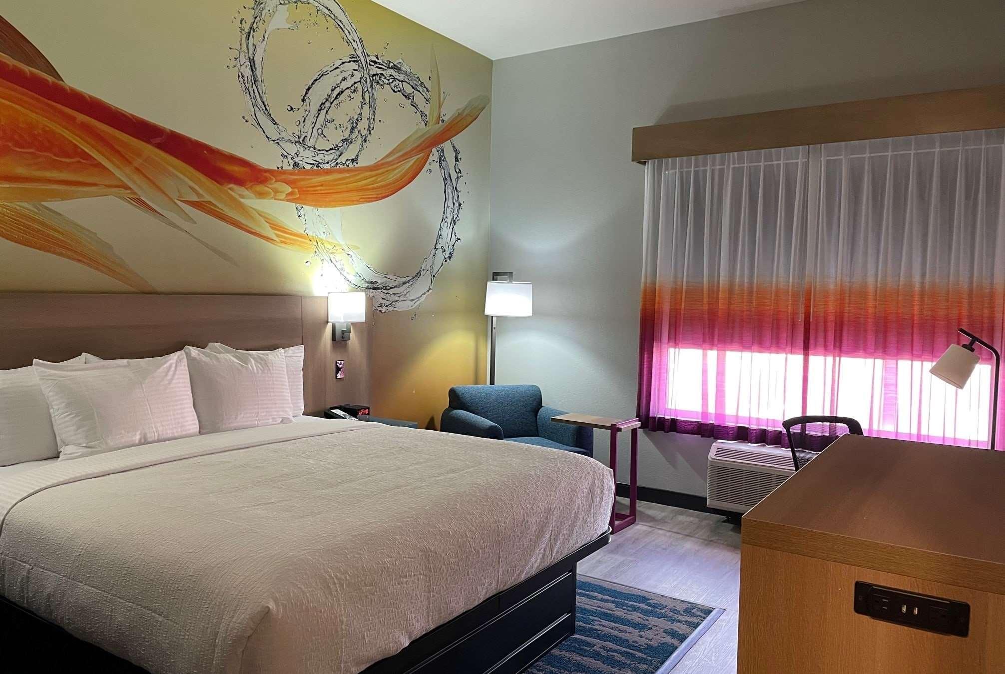 La Quinta Inn & Suites By Wyndham San Antonio Seaworld Lafb Extérieur photo