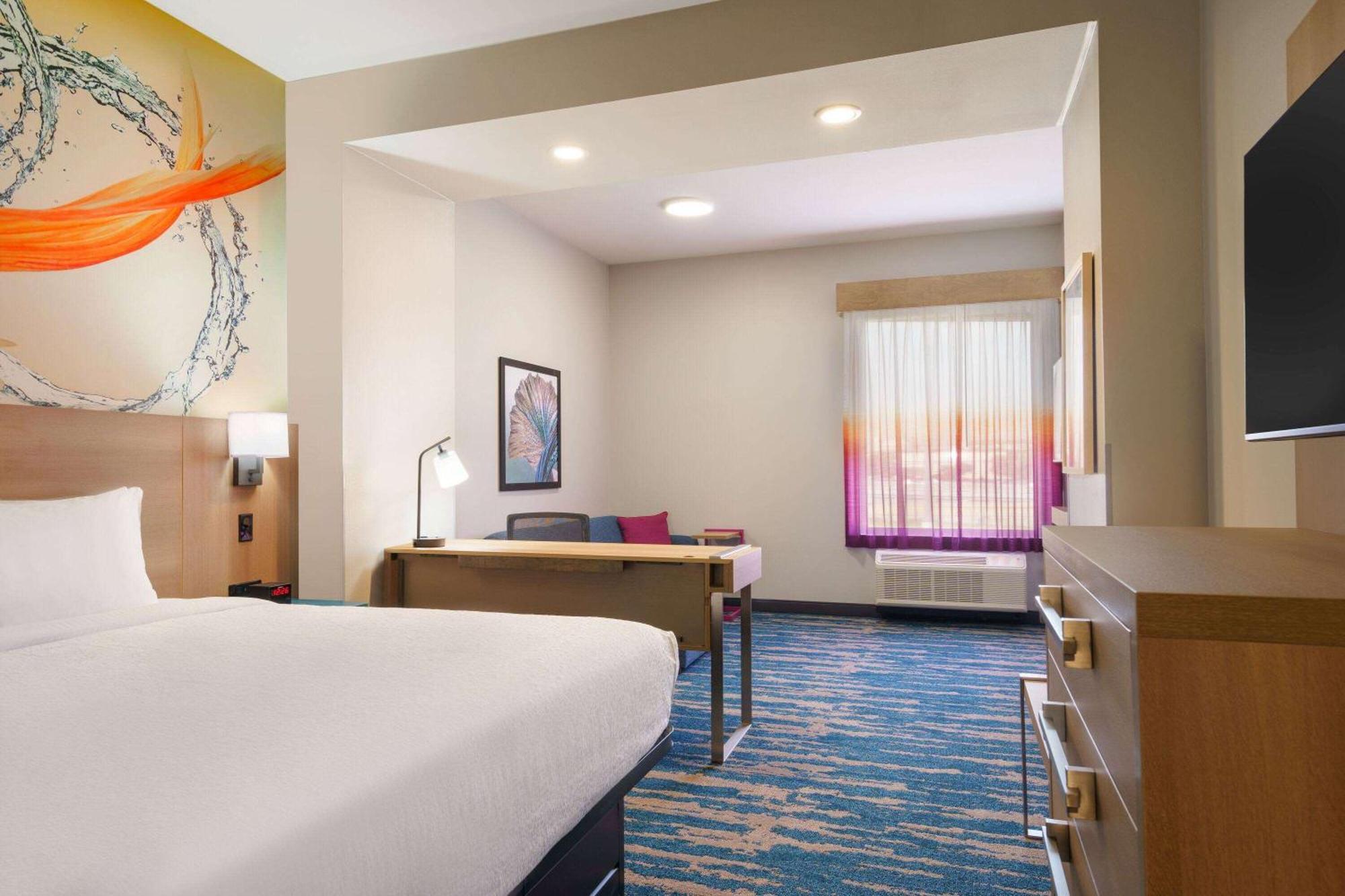 La Quinta Inn & Suites By Wyndham San Antonio Seaworld Lafb Extérieur photo
